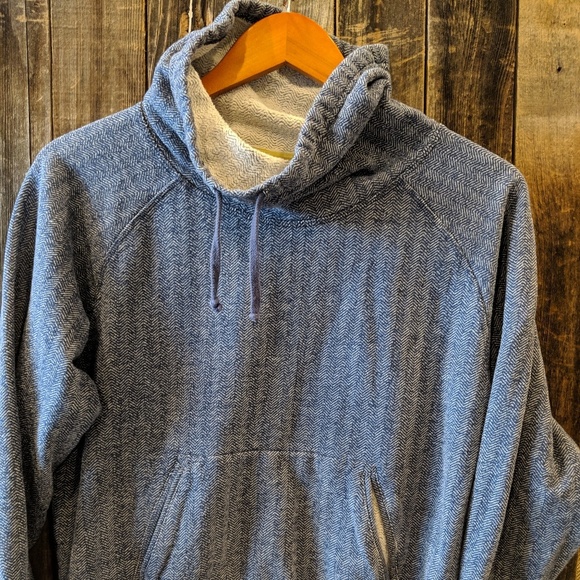 Go Lite Tops - Go Lite half hoodie sweatshirt.